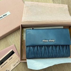 BNIB MIU MIU Matelasse Wallet